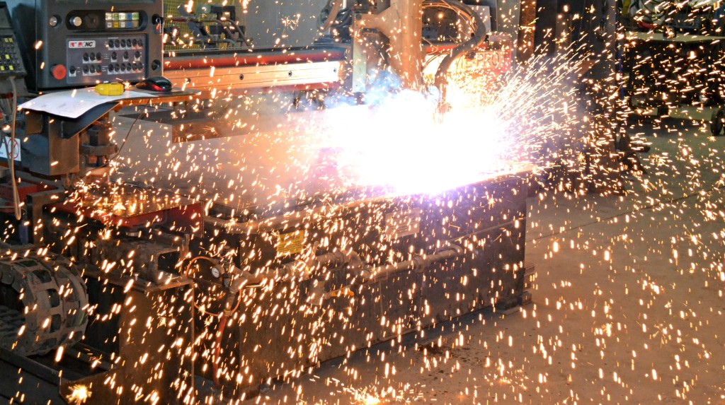 Plasma Burn Table Miller Machine and Tool